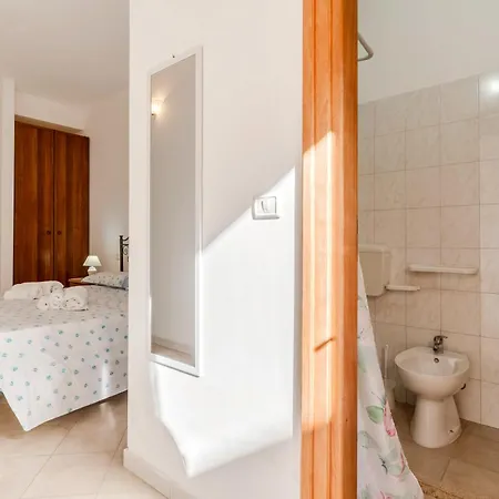 La Saracina Bed & Breakfast *